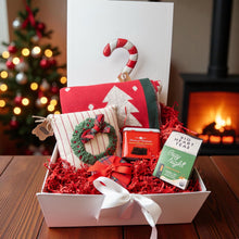  Cozy Night In Holiday Box