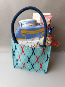  Apres Ski Tote of Holiday Goodies