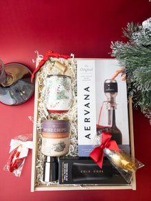  Holiday Wine Lovers & Gadgets Box