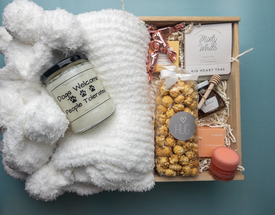 Hug in a Box with Candle