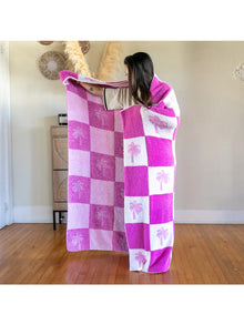  Pink Palm Blanket